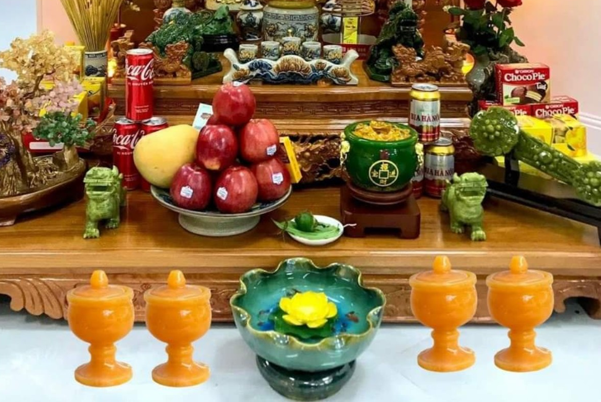 Hậu quả đặt vật phẩm trên bàn thờ không đúng vị trí